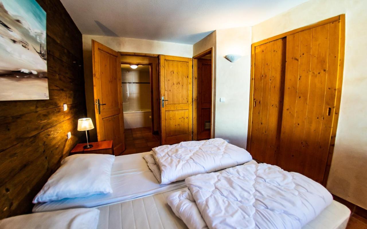 Parc Madeleine - Chalets Сен-Франсуа-Лоншам Екстериор снимка