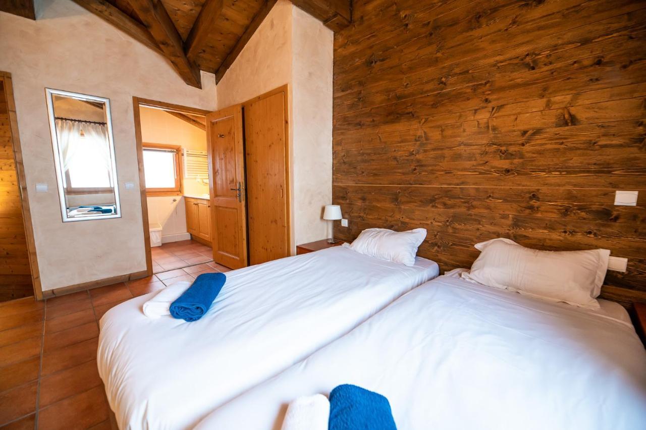 Parc Madeleine - Chalets Сен-Франсуа-Лоншам Екстериор снимка