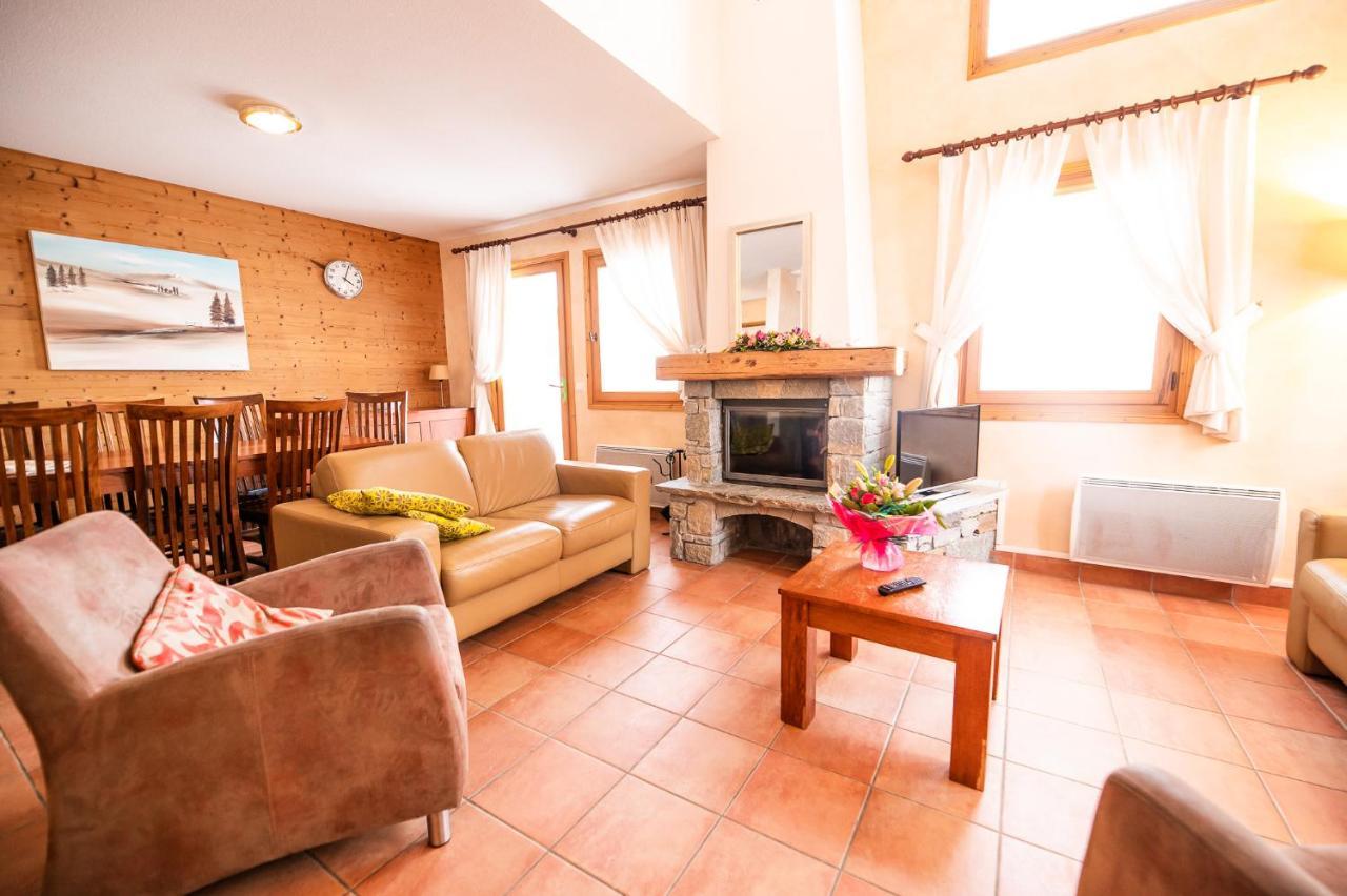 Parc Madeleine - Chalets Сен-Франсуа-Лоншам Екстериор снимка