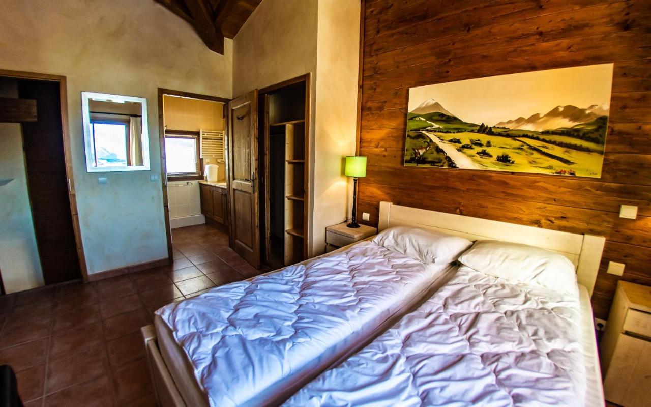 Parc Madeleine - Chalets Сен-Франсуа-Лоншам Екстериор снимка